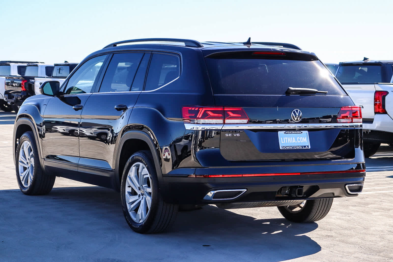 Used 2022 Volkswagen Atlas SE w/ Panoramic Sunroof Package image 6