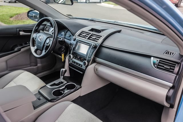 Used 2012 Toyota Camry LE FWD image 35