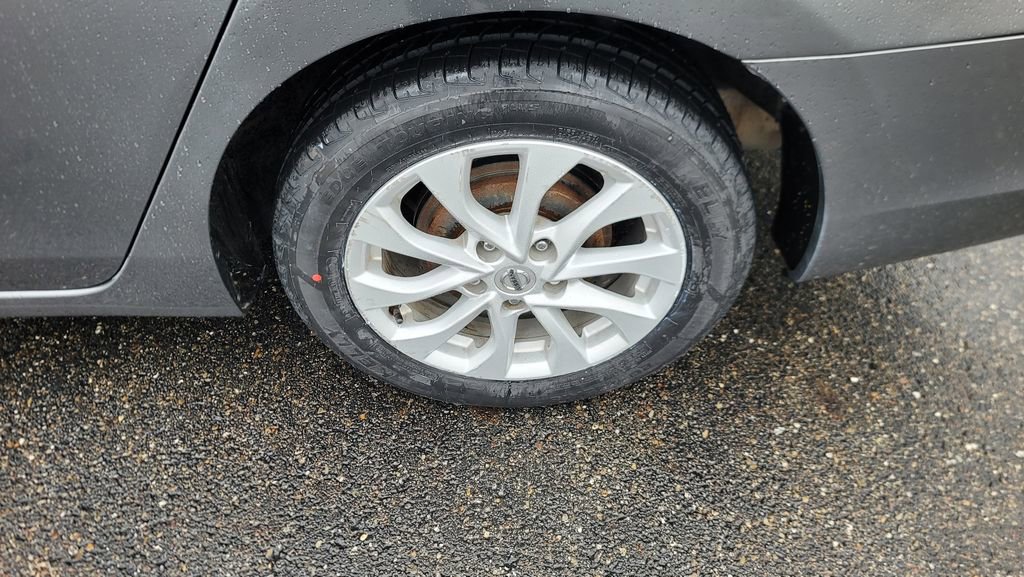 Used 2019 Nissan Sentra SV image 8