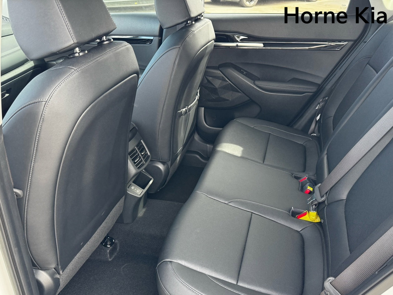 New 2026 Kia Seltos EX FWD image 11