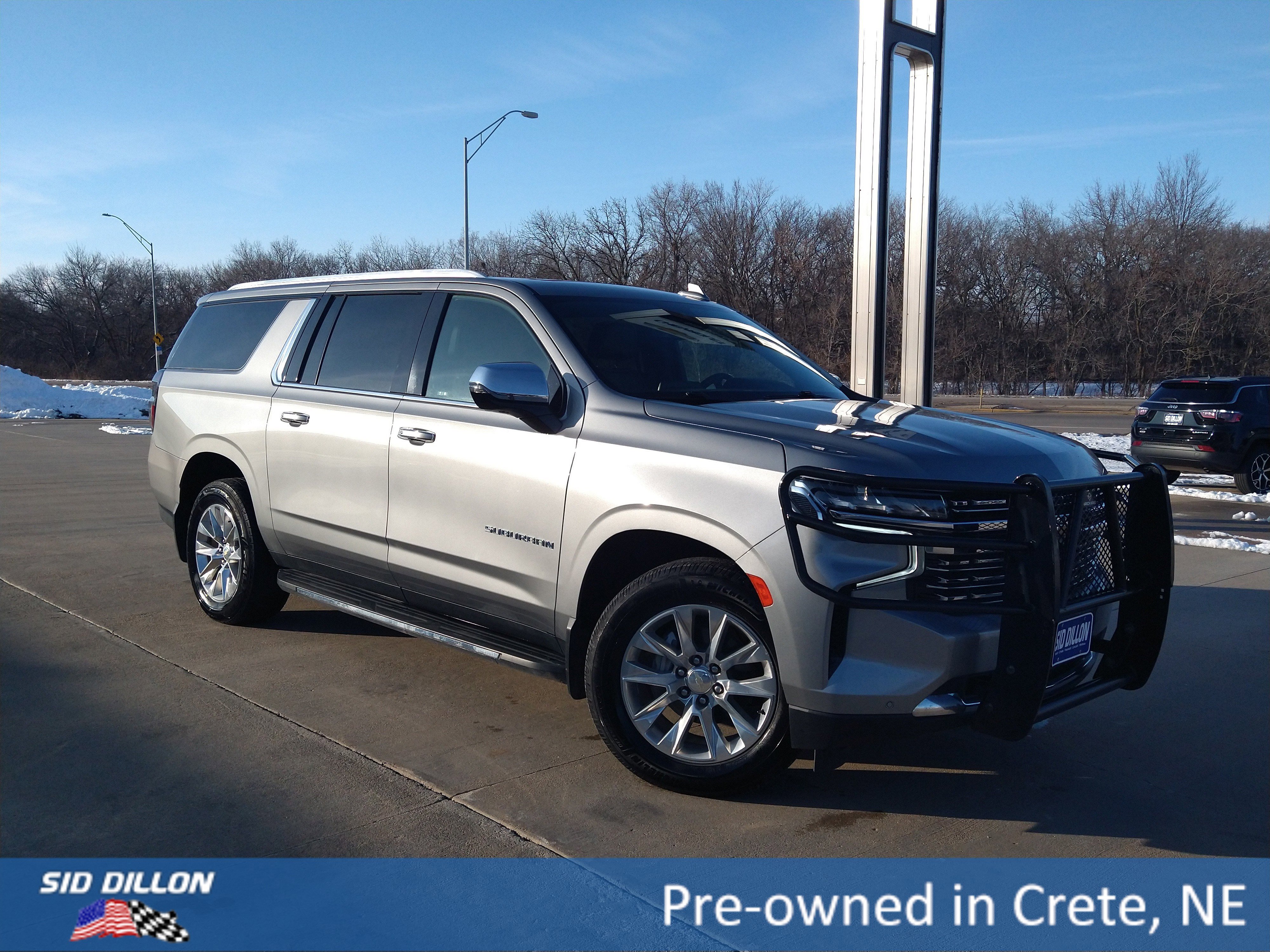 Used 2023 Chevrolet Suburban Premier image 18