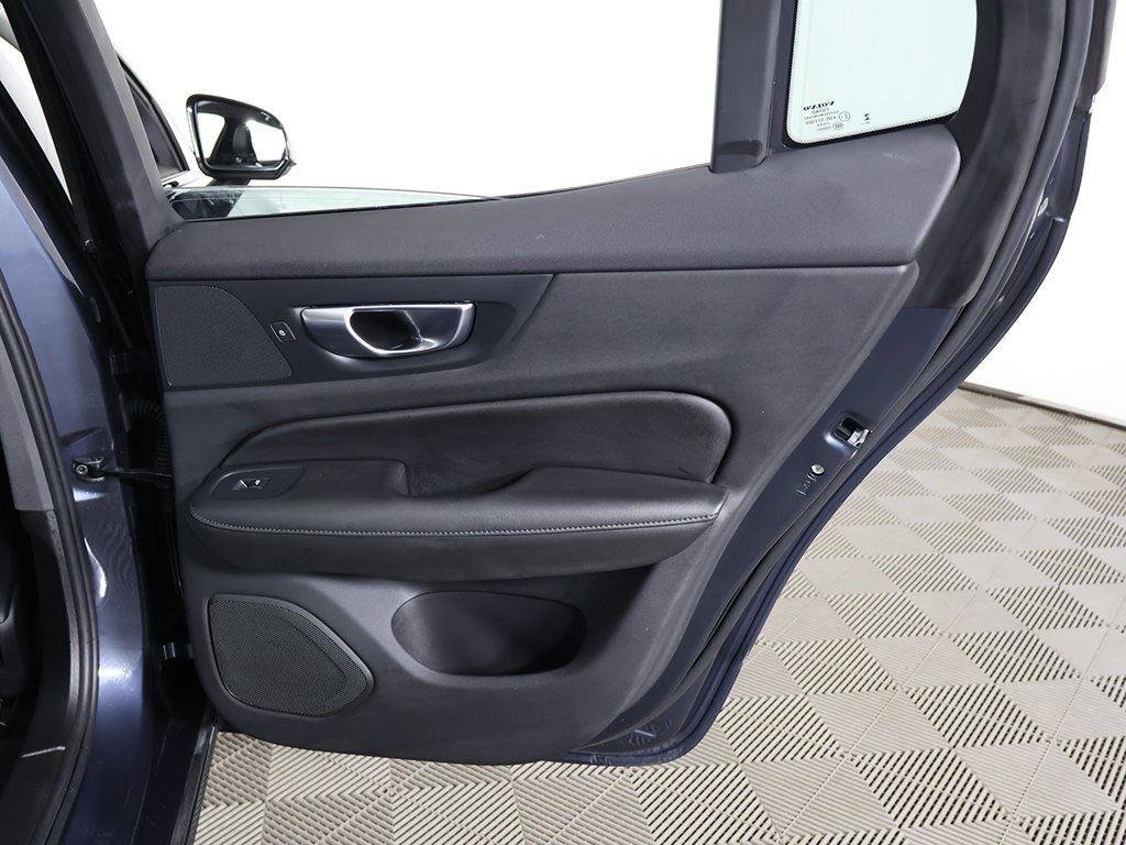Used 2024 Volvo S60 B5 Core image 26