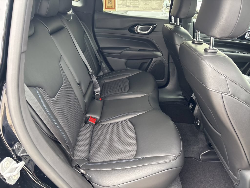 New 2026 Jeep Compass Latitude AWD/4WD image 42