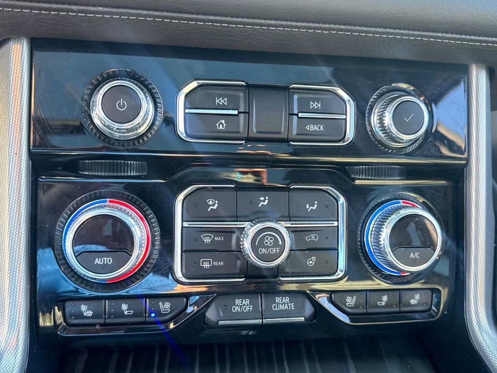 Used 2023 GMC Yukon Denali w/ Denali Reserve Package image 22