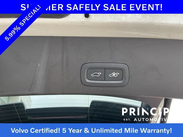 Certified 2023 Volvo XC40 B5 Plus w/ Driver Assist Package AWD/4WD image 15