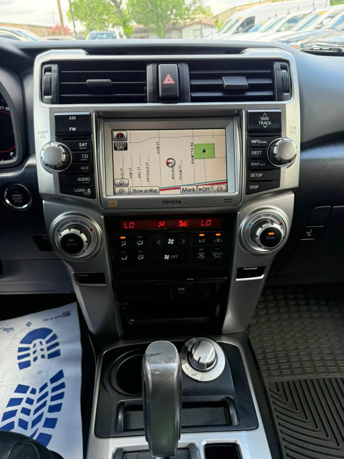 Used 2010 Toyota 4Runner Limited AWD/4WD image 8