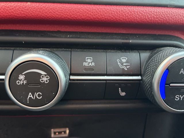 Used 2019 Alfa Romeo Giulia AWD image 52