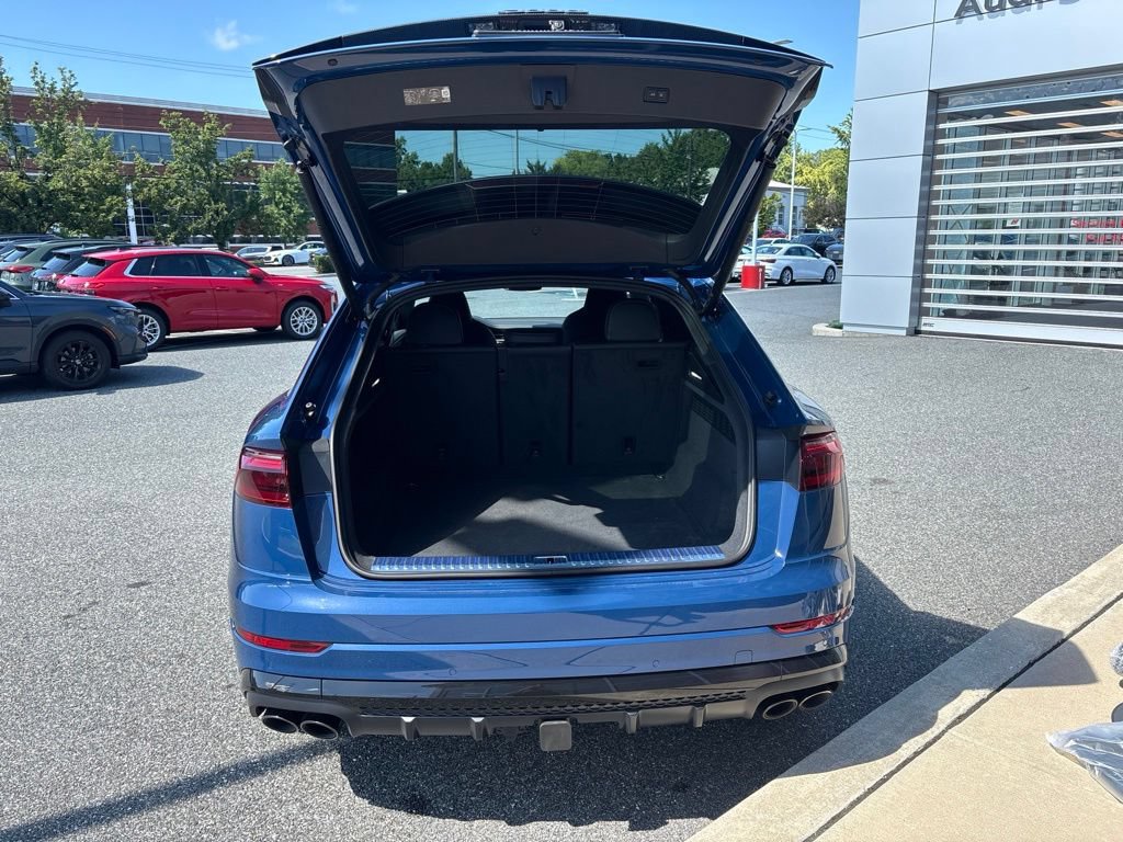 New 2027 Audi SQ8 Prestige AWD/4WD image 36