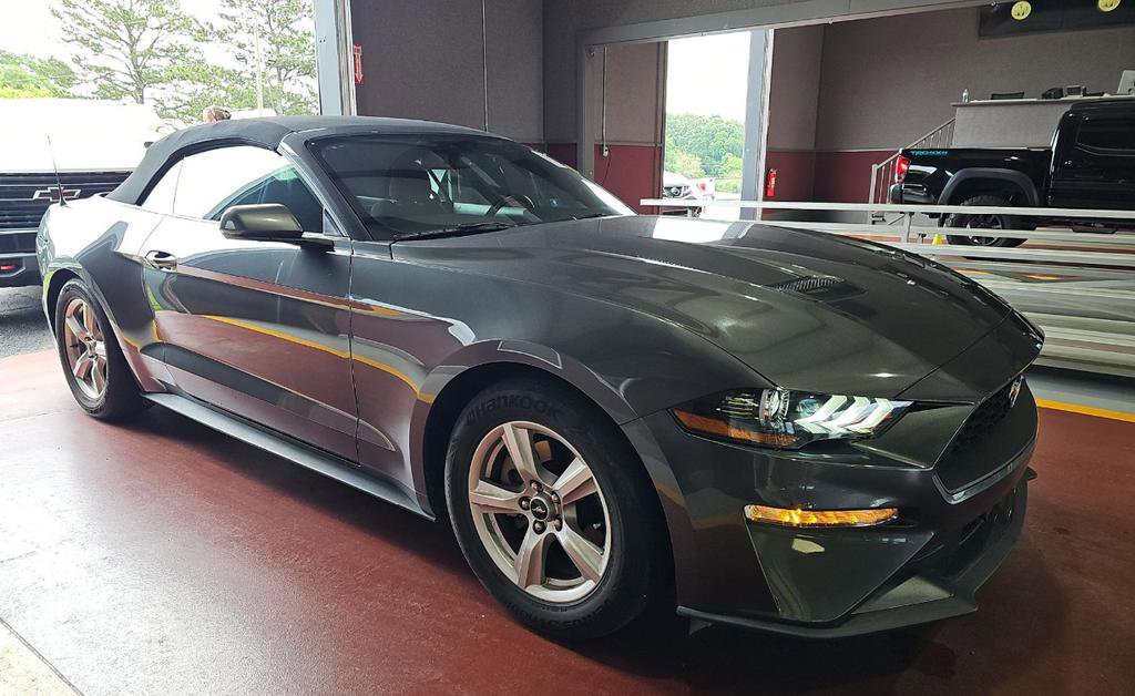 Used 2019 Ford Mustang Convertible RWD video 1