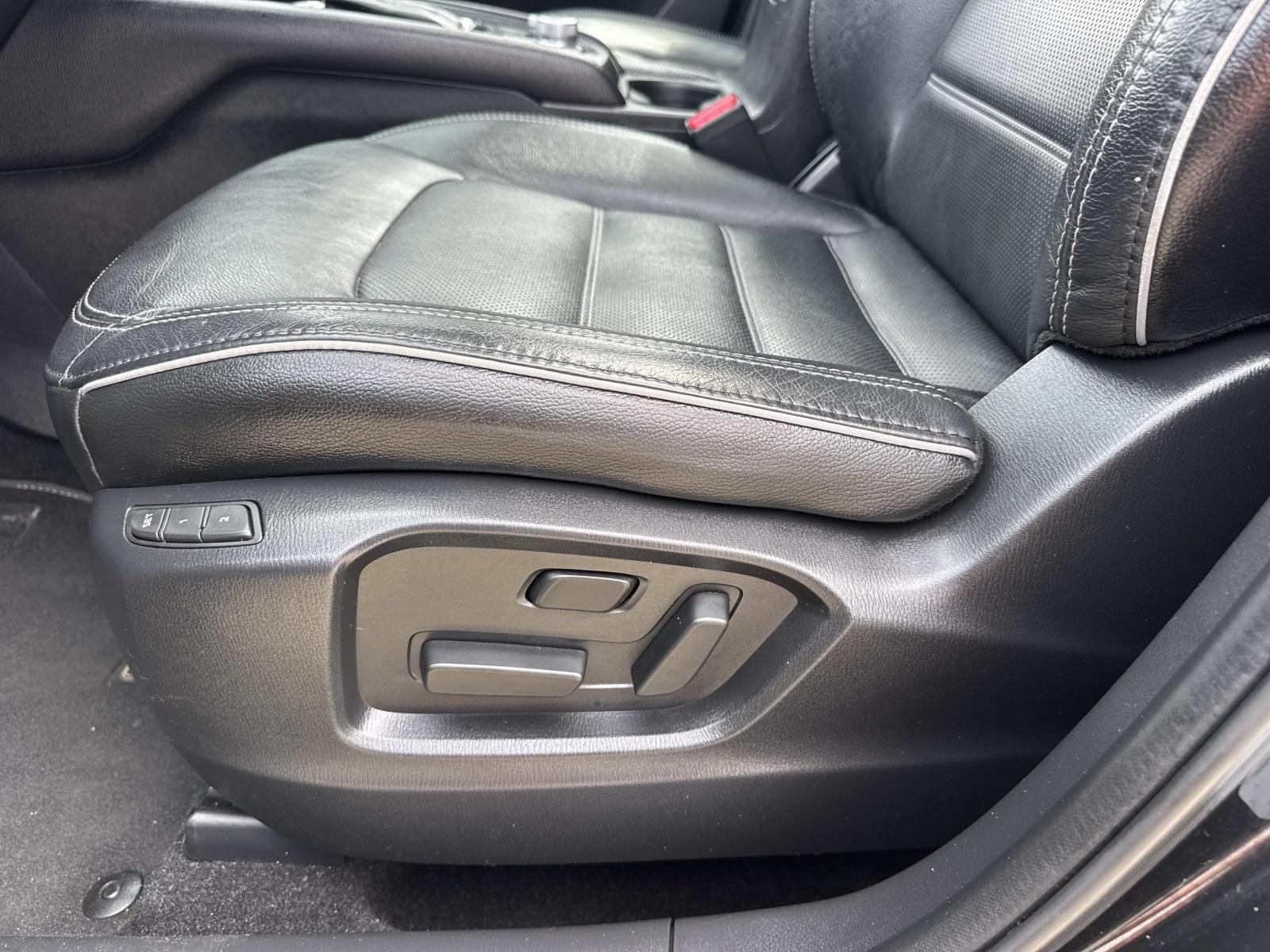 Used 2025 MAZDA CX-5 AWD 2.5 S w/ Preferred Package image 17