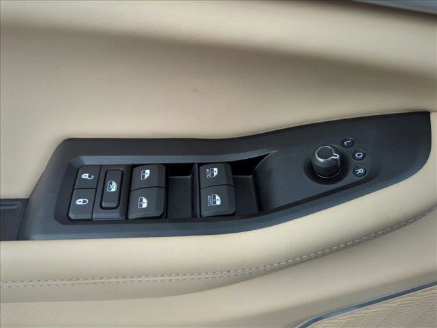 New 2026 Jeep Grand Cherokee L Limited RWD image 17