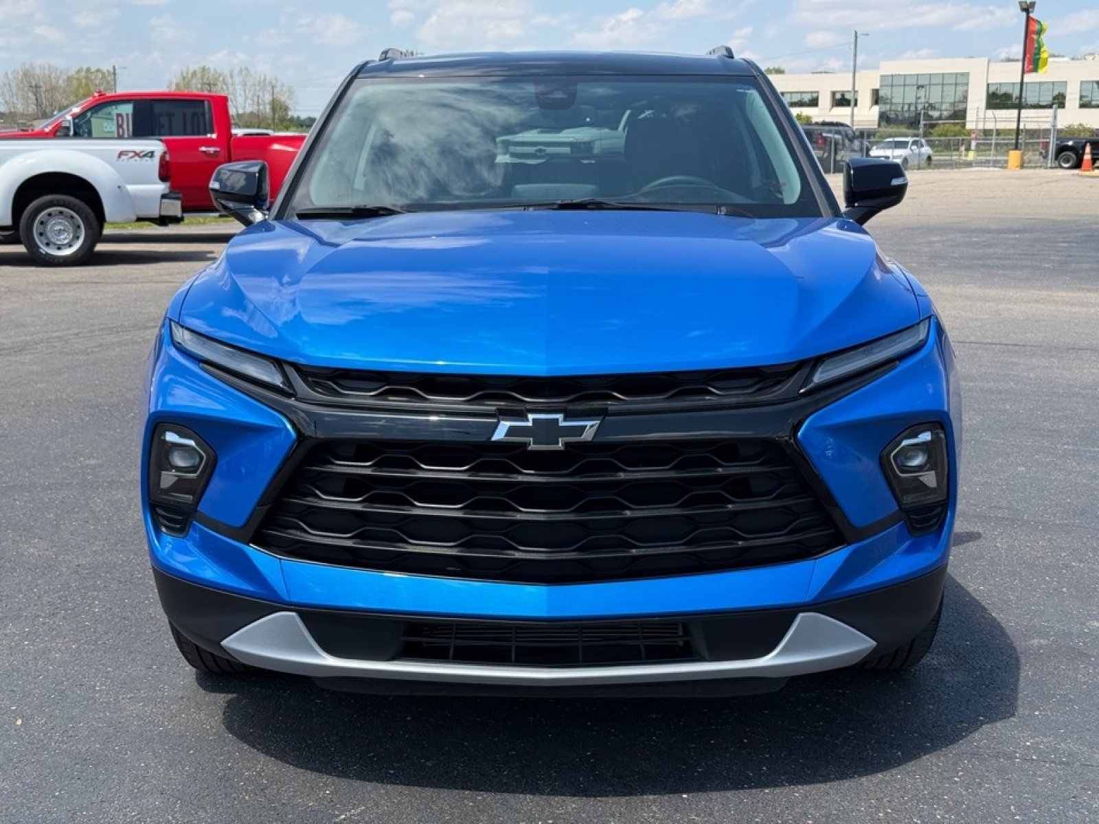 Used 2024 Chevrolet Blazer LT w/ Midnight/Sport Edition FWD image 3