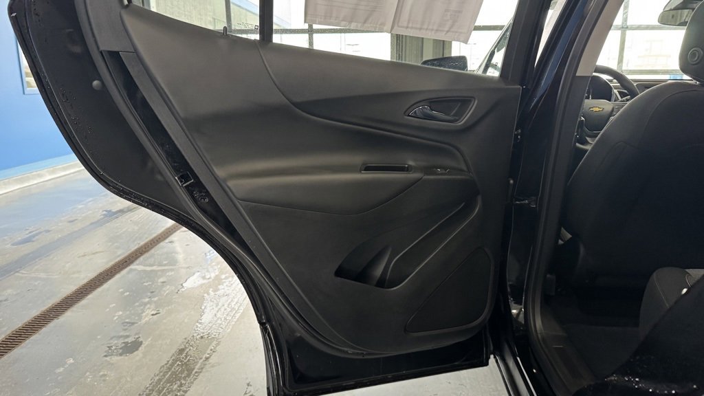 Used 2023 Chevrolet Equinox LT image 14