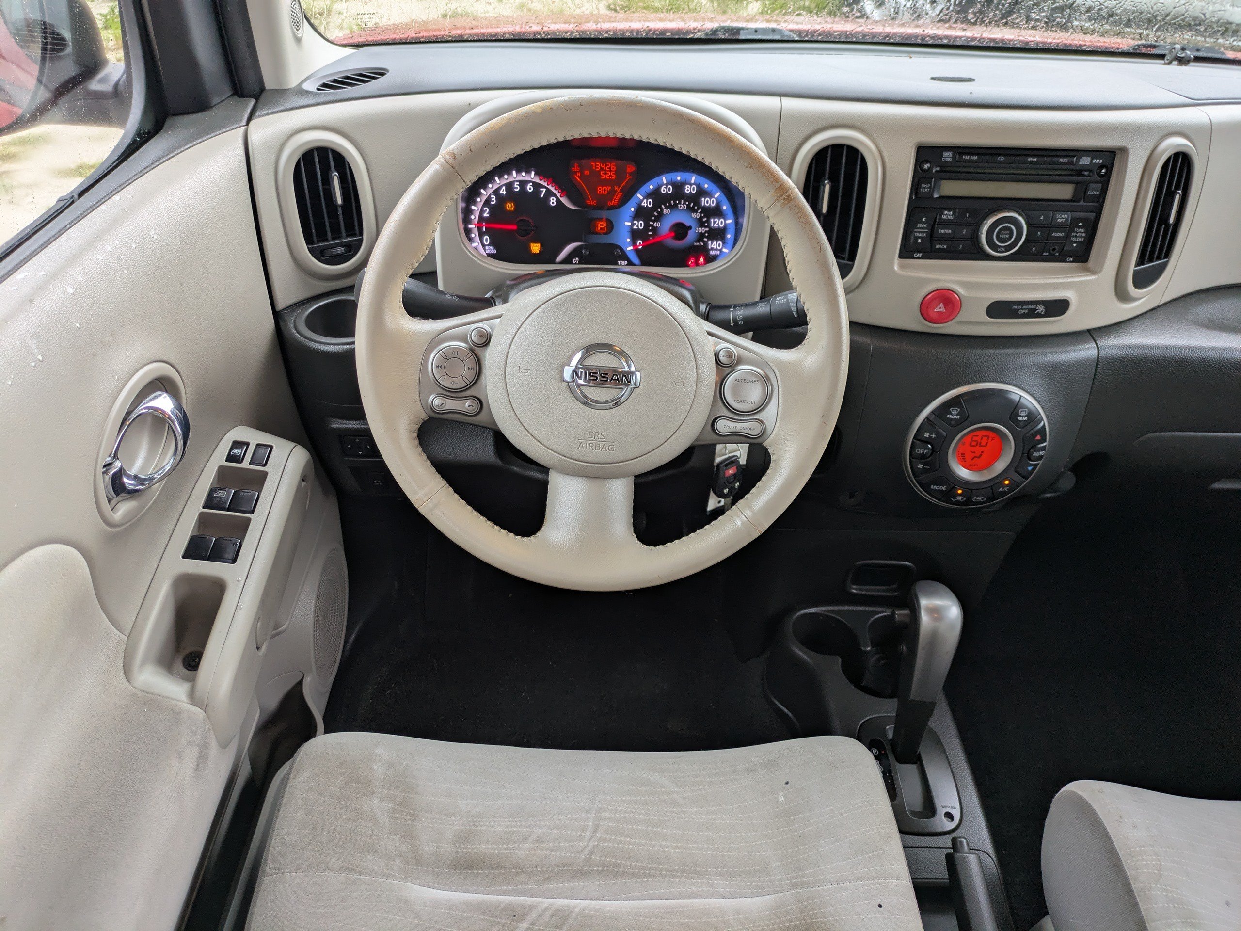 Used 2010 Nissan Cube 1.8 SL w/ Interior Designer Pkg FWD image 15