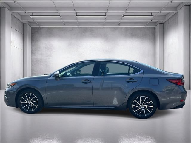 Used 2017 Lexus ES 350 w/ Luxury Package FWD image 6