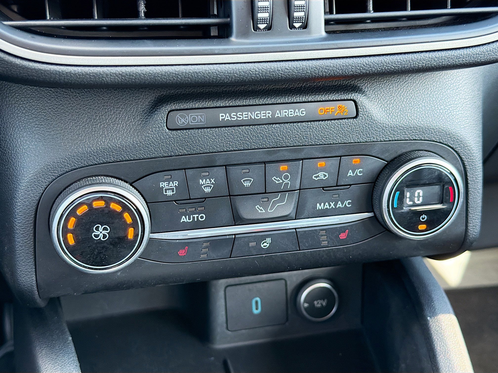 Used 2020 Ford Escape SEL image 34