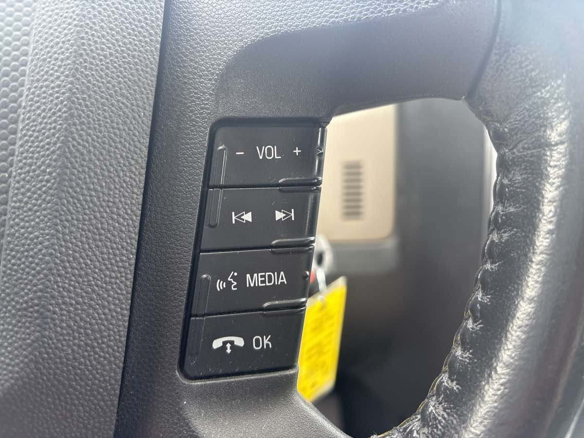 Used 2009 Mercury Mariner 2WD image 18