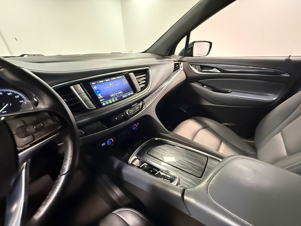 Used 2023 Buick Enclave Essence AWD/4WD image 82