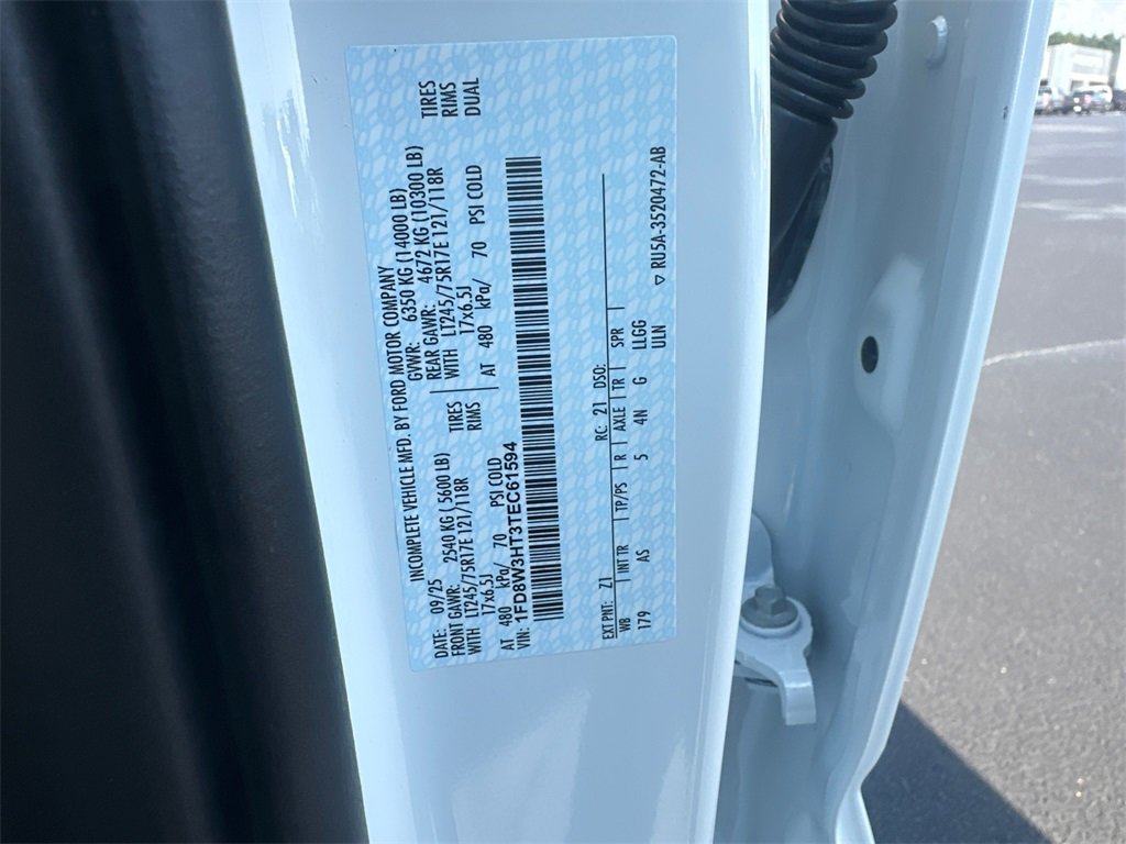 New 2026 Ford F350 XL w/ XL Chrome Package image 19