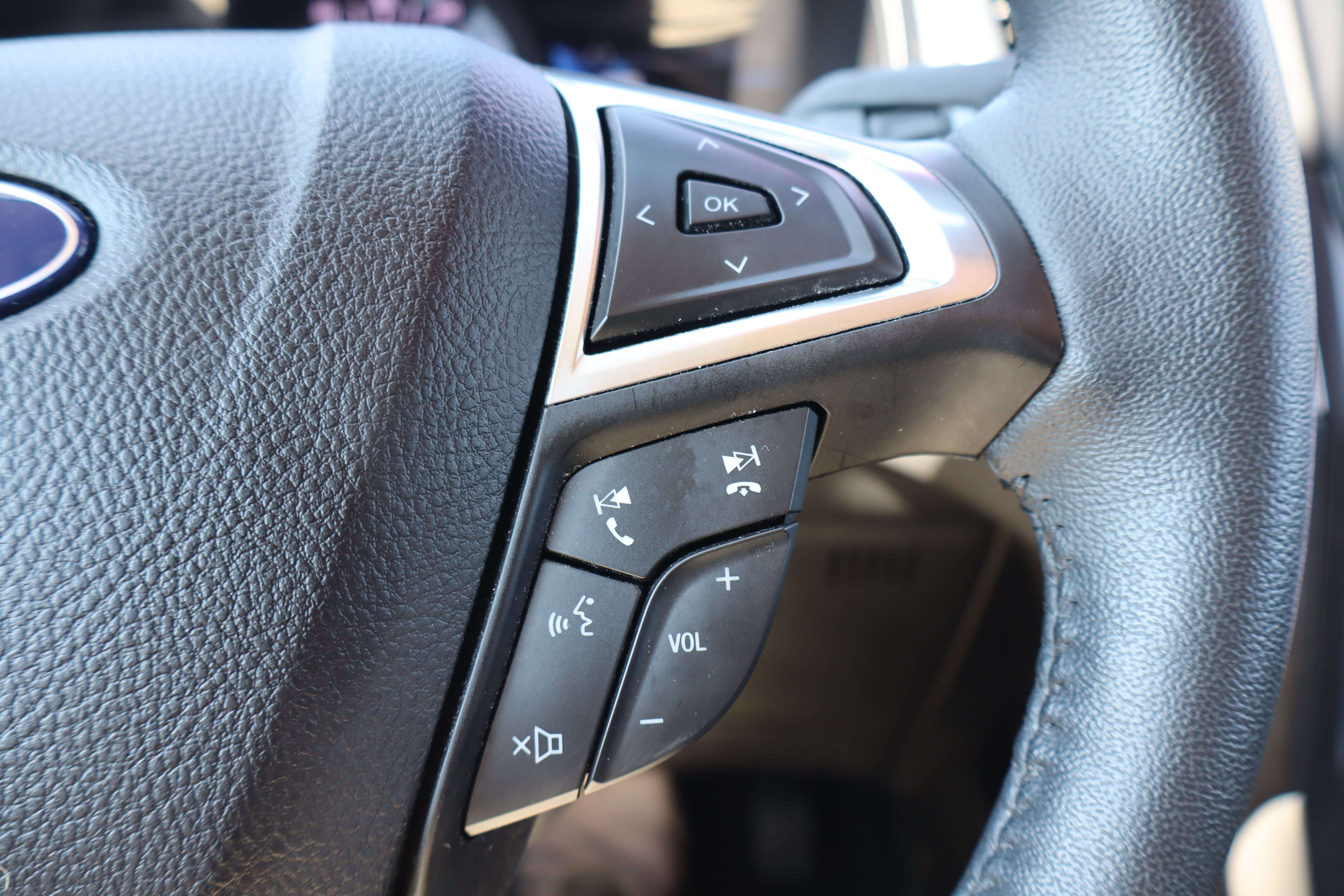 Used 2024 Ford Edge SEL w/ Convenience Package AWD/4WD image 17