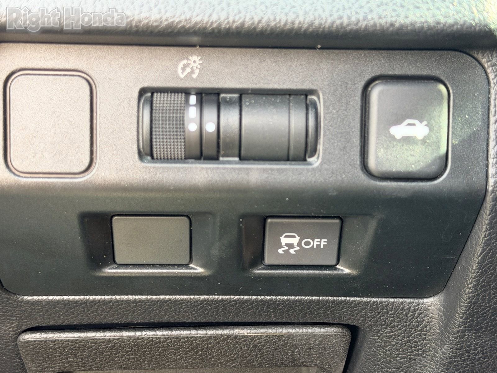 Used 2017 Subaru WRX AWD/4WD image 12
