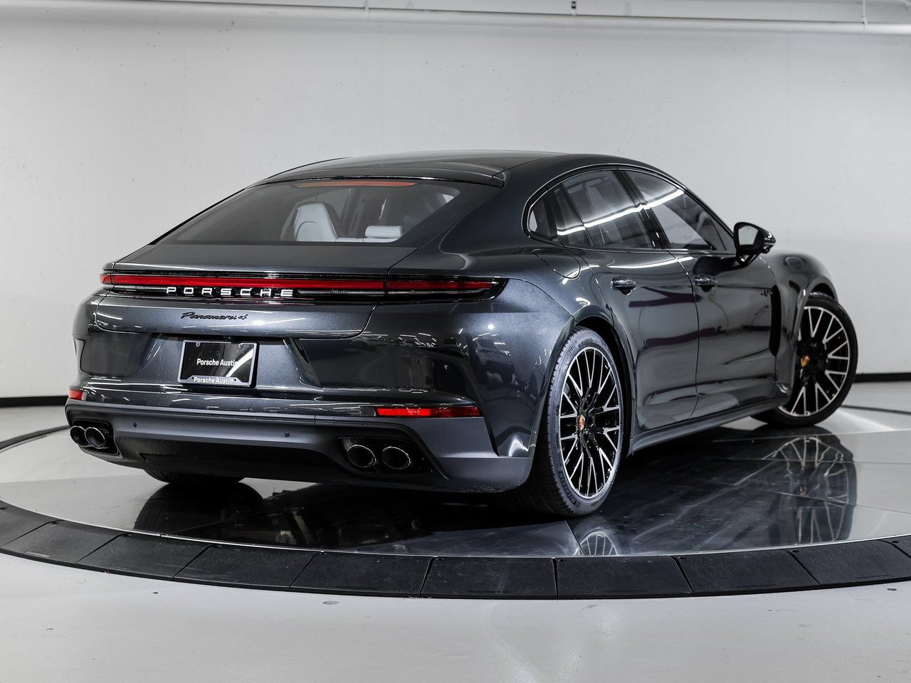 New 2026 Porsche Panamera 4 E-Hybrid AWD/4WD image 7