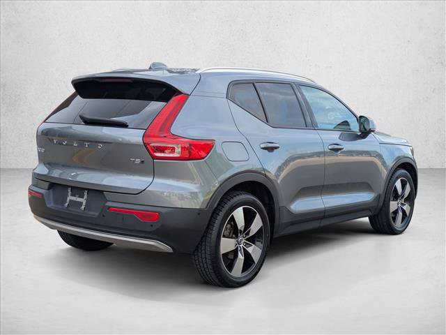 Used 2019 Volvo XC40 T5 Momentum AWD/4WD image 5
