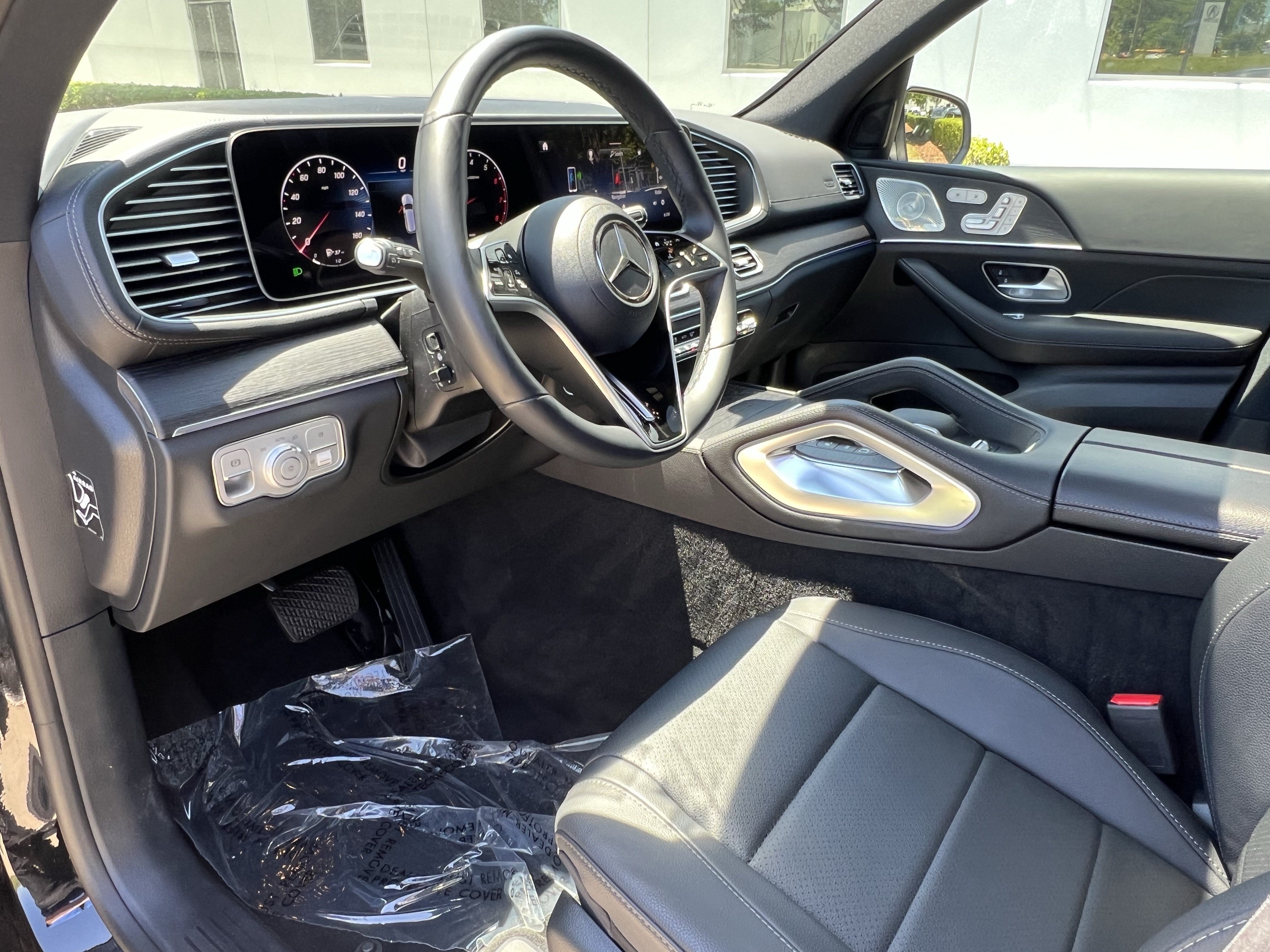Certified 2025 Mercedes-Benz GLS 450 4MATIC image 17