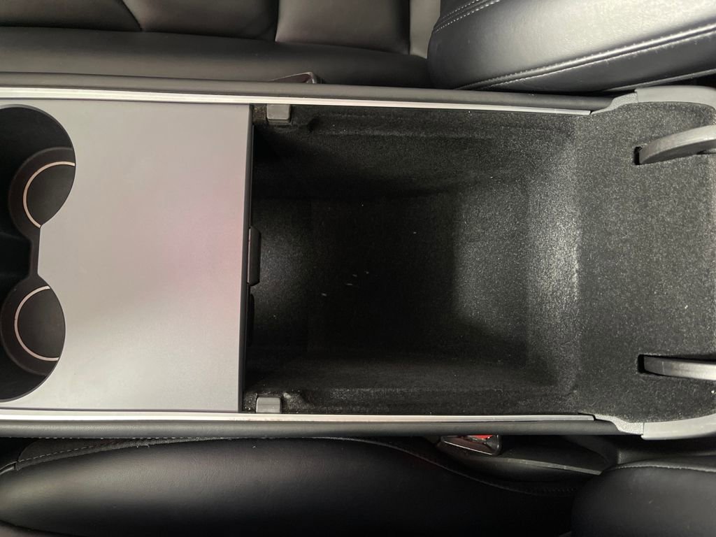 Used 2021 Tesla Model Y Long Range image 25