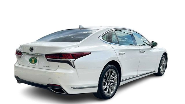 Used 2018 Lexus LS 500 w/ Accessory Package (Z2) image 5