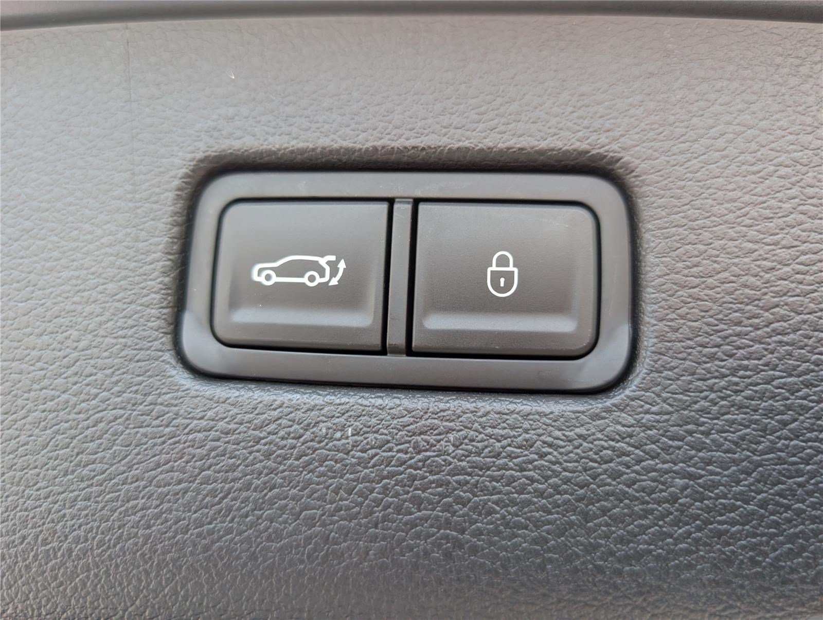 Used 2025 Genesis GV80 2.5T Prestige AWD/4WD image 13