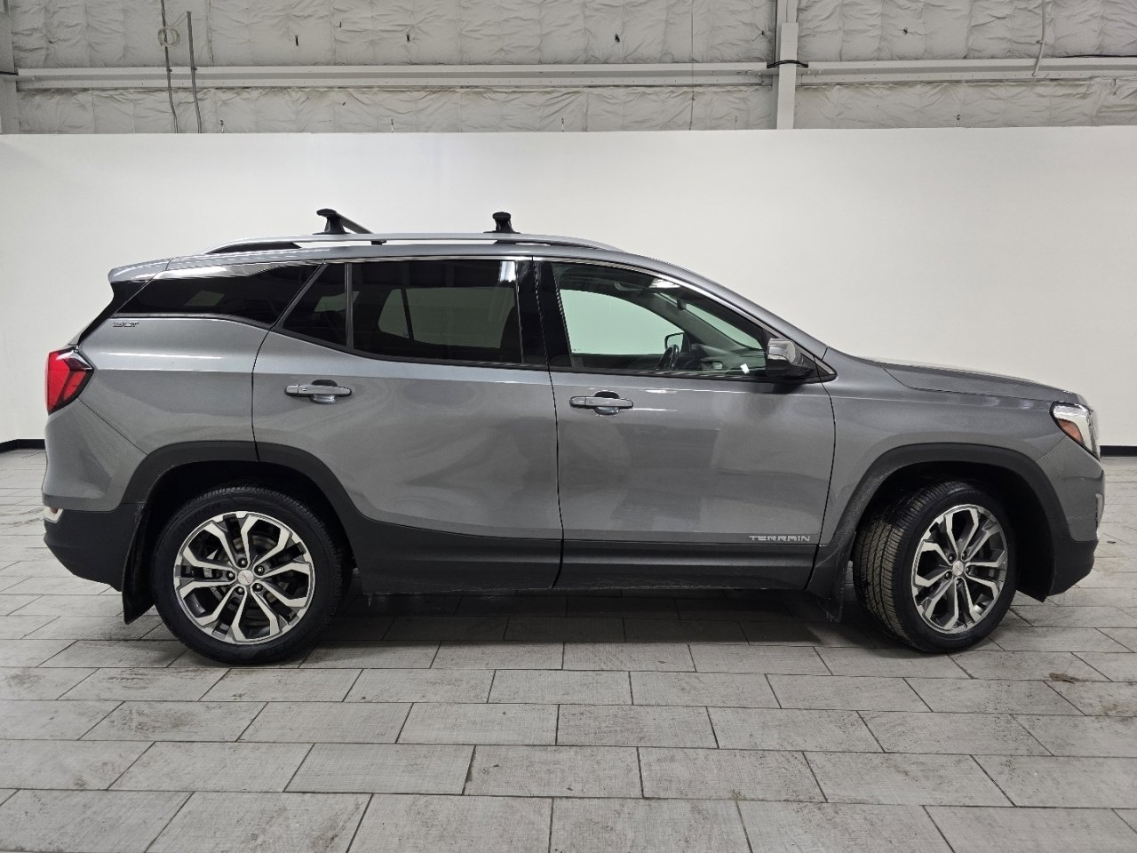 Used 2018 GMC Terrain SLT w/ Preferred Package image 17