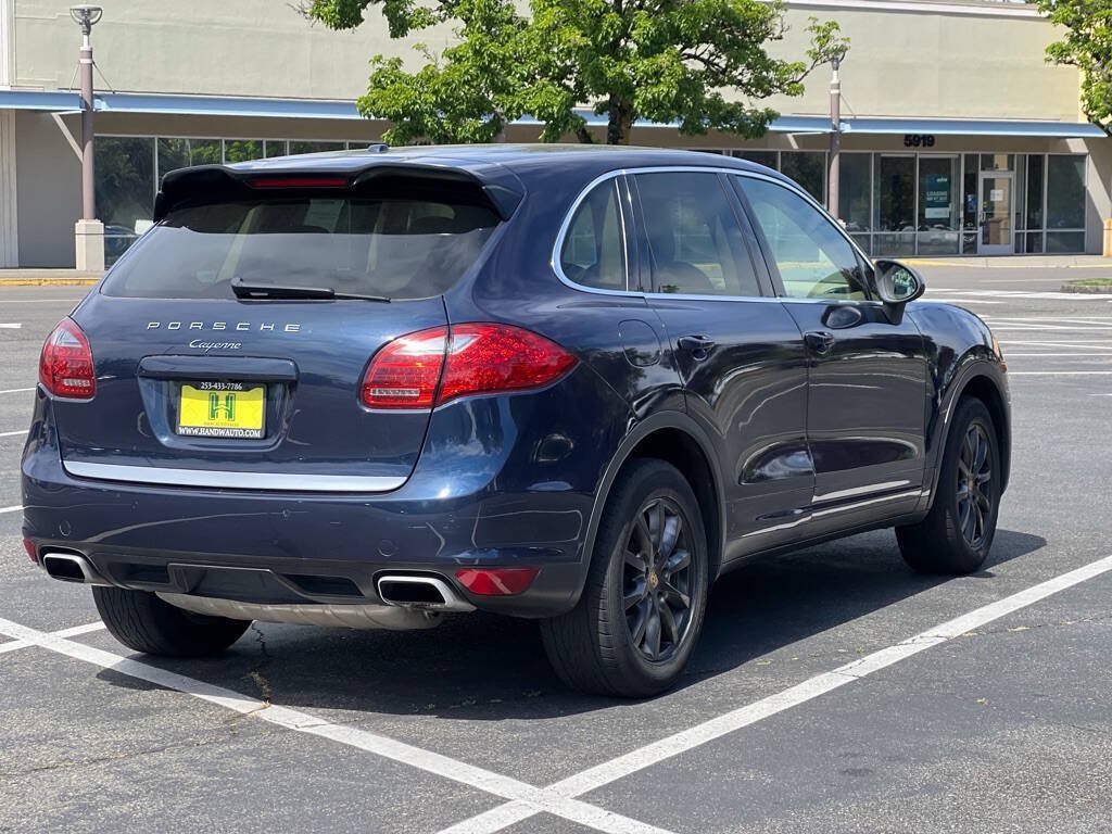 Used 2012 Porsche Cayenne AWD/4WD image 5