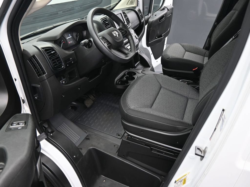 Used 2023 RAM ProMaster 2500 image 9