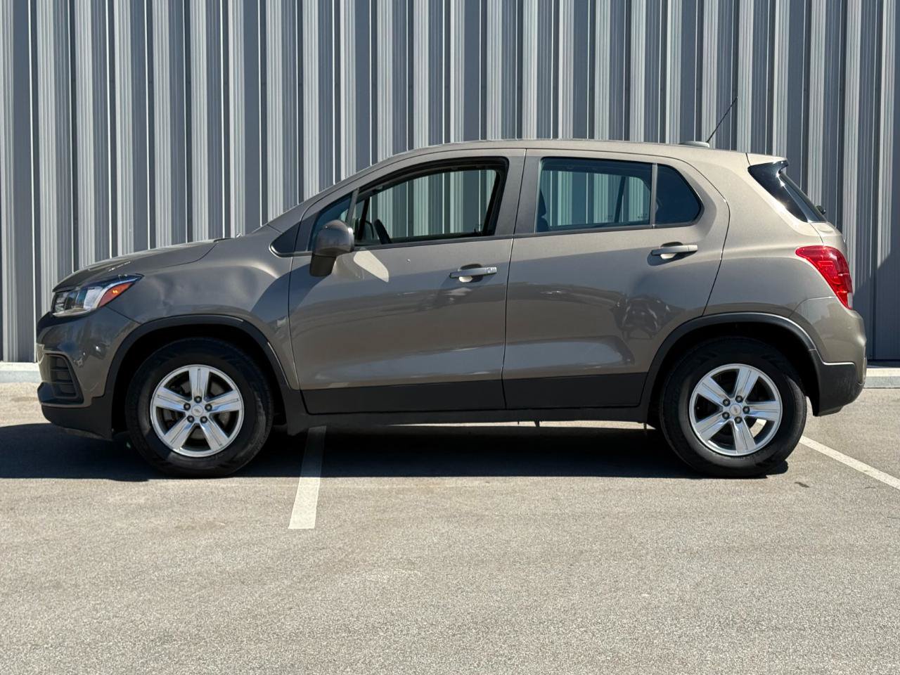 Used 2020 Chevrolet Trax LS FWD image 8