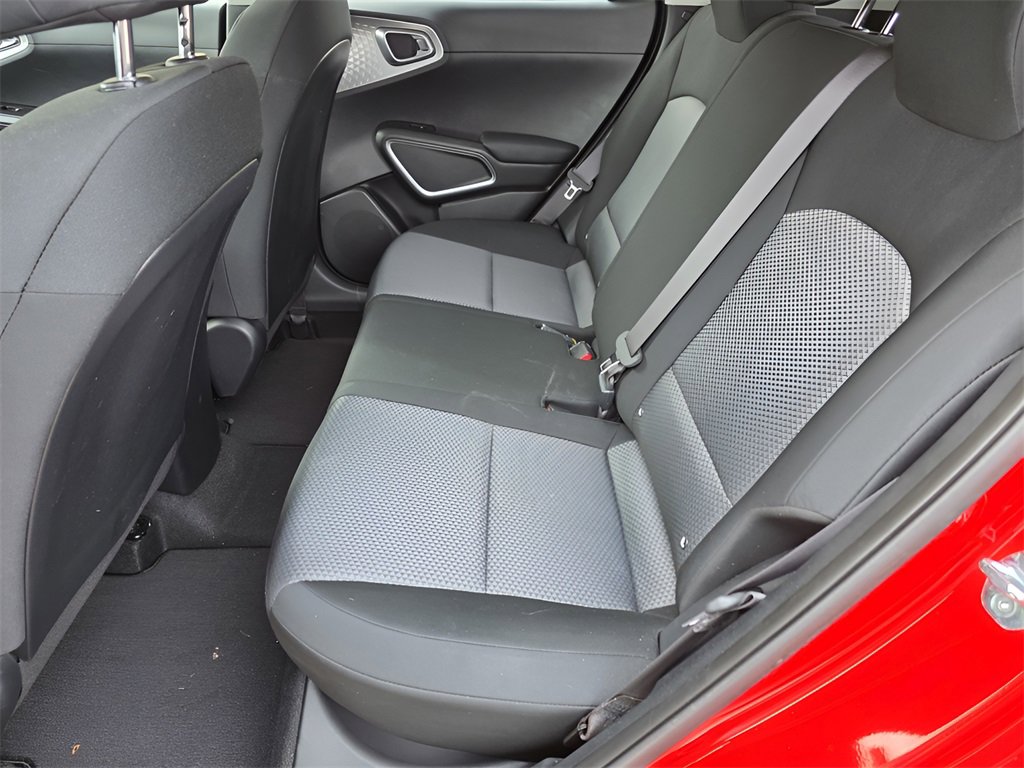 Used 2025 Kia Soul LX w/ LX Technology Package image 15