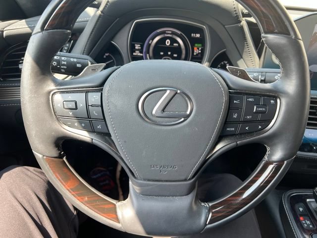 Used 2021 Lexus LS 500h AWD image 18