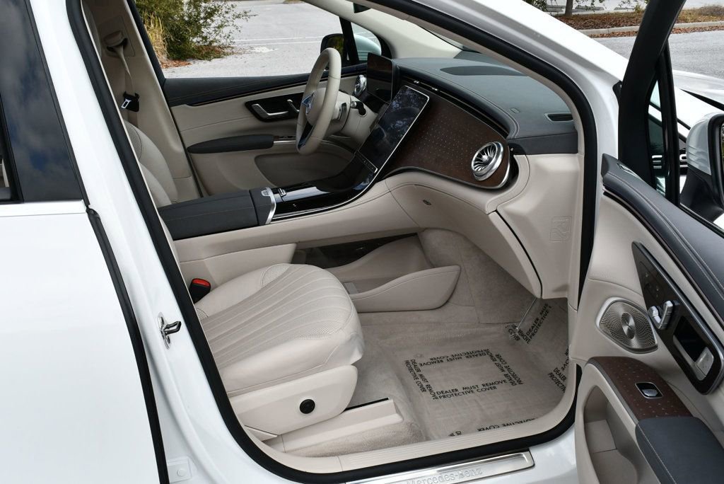 Used 2023 Mercedes-Benz EQS 450+ SUV image 52