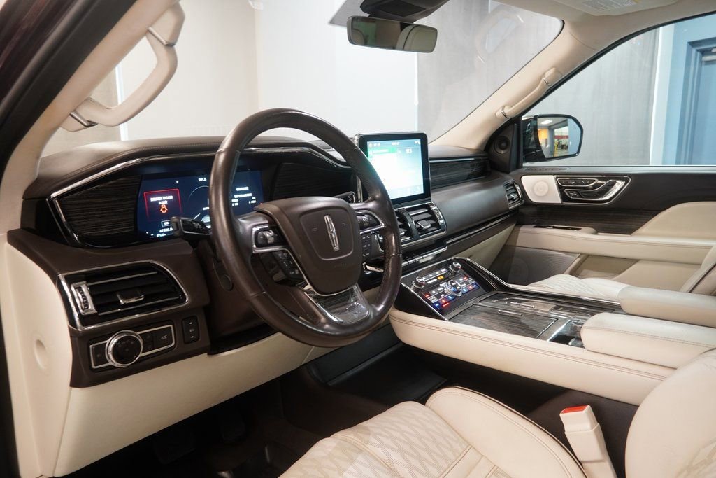 Used 2018 Lincoln Navigator Black Label image 7