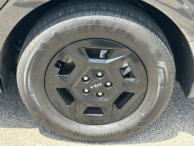 Used 2026 Kia Carnival FWD image 30