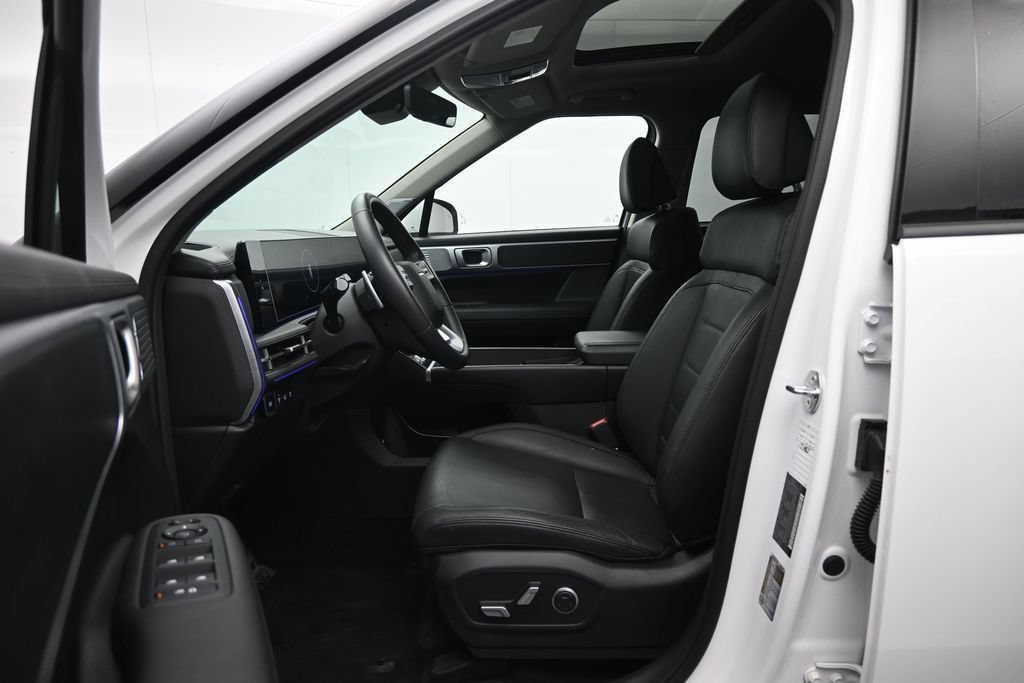 Certified 2025 Hyundai Santa Fe Limited AWD/4WD image 21