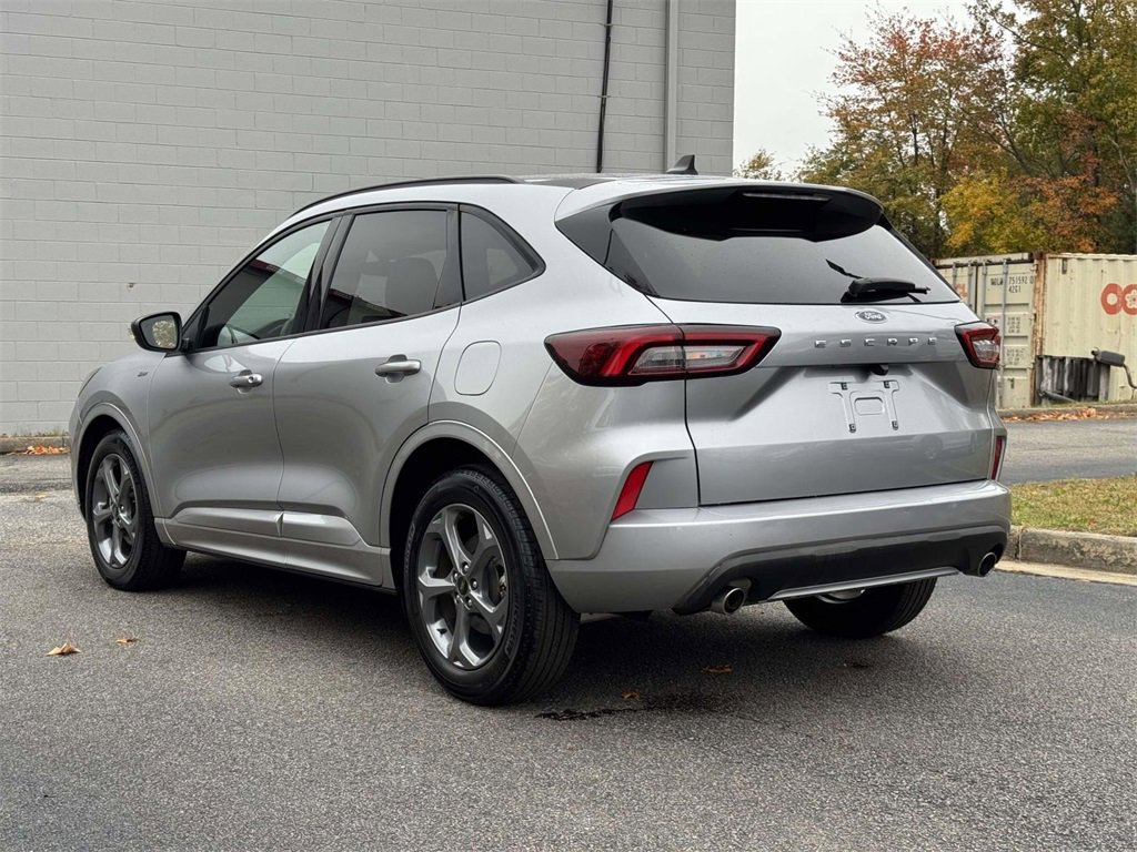 Used 2024 Ford Escape ST-Line w/ Cold Weather Package image 23