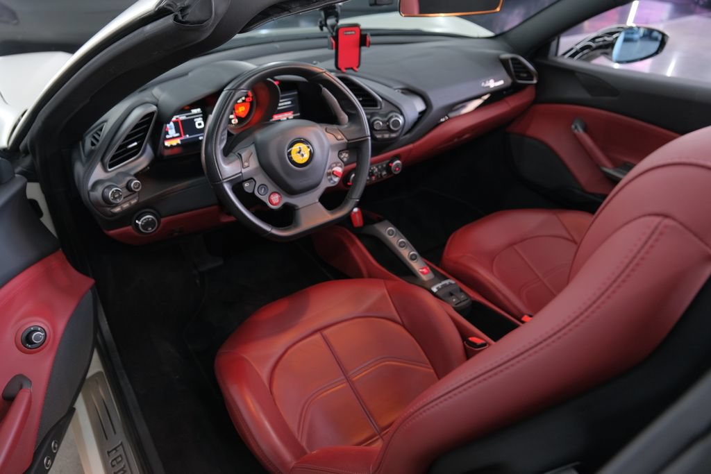 Used 2018 Ferrari 488 Spider RWD image 30
