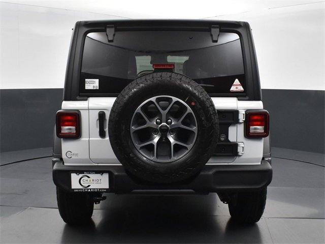 Used 2024 Jeep Wrangler Sport S image 5
