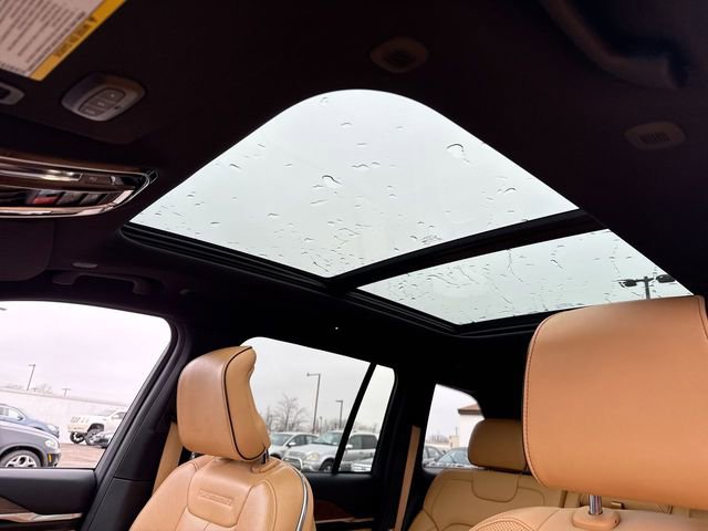 Used 2023 Jeep Grand Cherokee Summit image 22