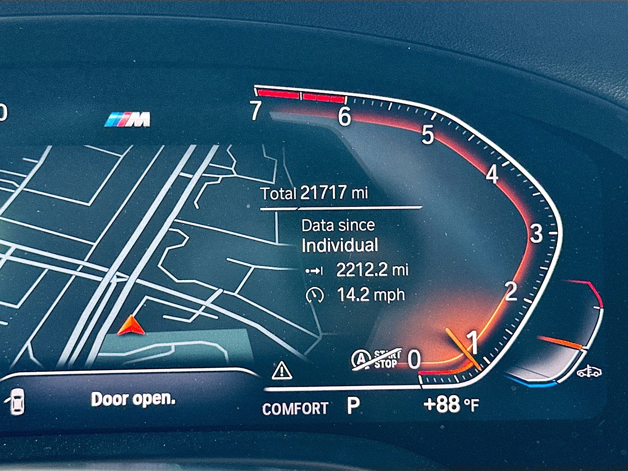 Used 2023 BMW X4 xDrive30i w/ M Sport Package image 12
