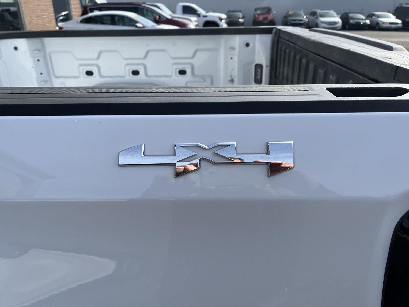 Used 2025 GMC Sierra 1500 SLT image 18