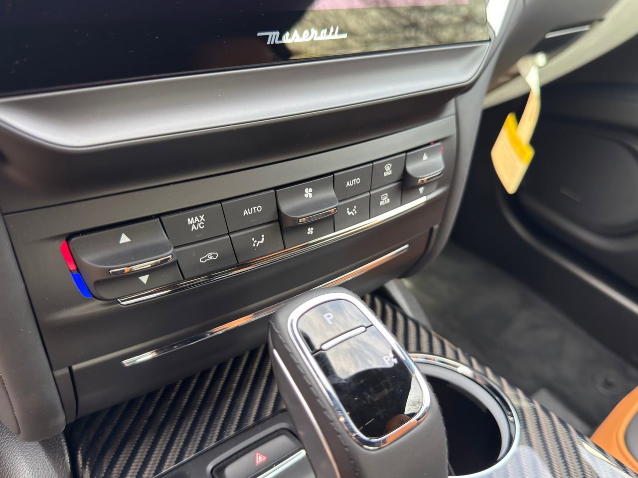 Used 2024 Maserati Ghibli Trofeo image 19