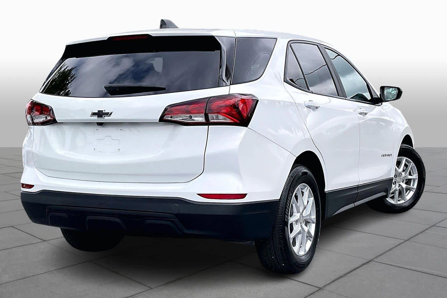 Certified 2022 Chevrolet Equinox LS w/ LS Convenience Package image 13
