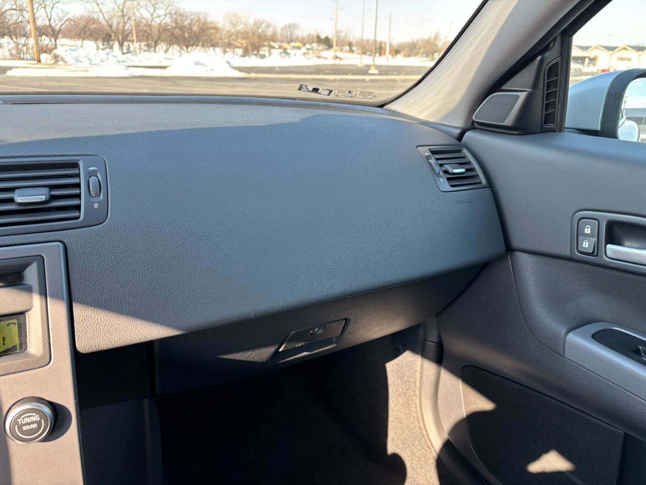 Used 2009 Volvo C30 2dr Cpe Auto T5 image 16